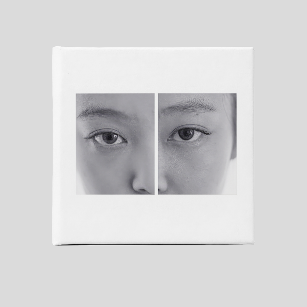 J2NNI5 Mini book Magnet