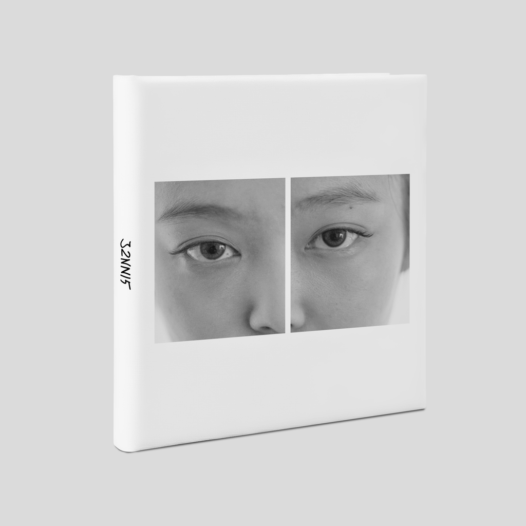 J2NNI5 Mini book Magnet