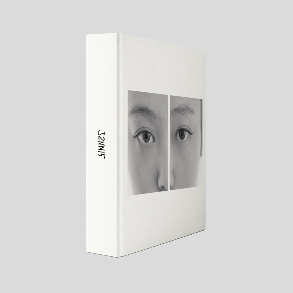J2NNI5 Photobook